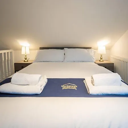 Marykirk House 3 Double Bedrooms Workstays Uk Lejlighed