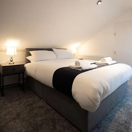 Marykirk House 3 Double Bedrooms Workstays Uk Διαμέρισμα *